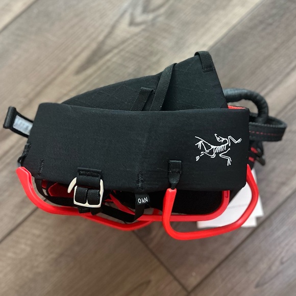 NWT Arc'teryx C-QUENCE HARNESS WOMEN'S L - Picture 1 of 16